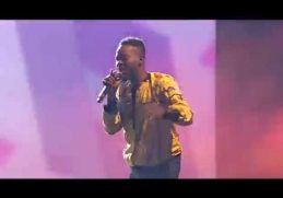 Adekunle Gold Performing 'My Life' and 'Pick Up' at Soundcity MVP Awards Festival