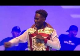 Mr. Eazi performing 'Hollup', 'Dance For Me' at 2016 Soundcity MVP Awards Festival