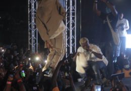 PORTABLE AKA ZAZOO ZEH PERFORMS HIS HIT SONG AT SMALL DOCTOR'S OMO BETTER CONCERT