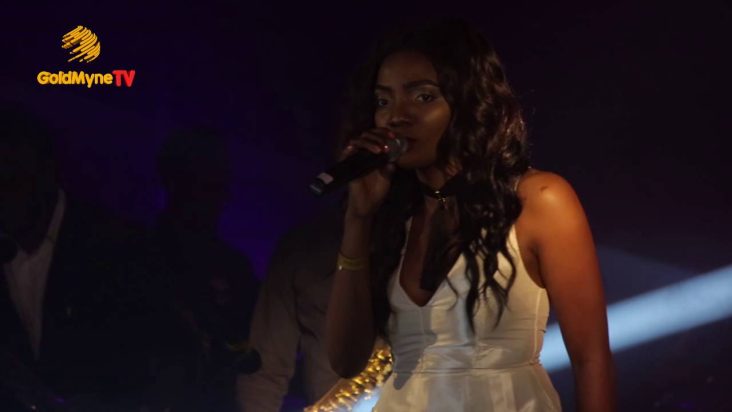 SIMI'S PERFORMANCE AT ADEKUNLE GOLD'S ALBUM LISTENING PARTY