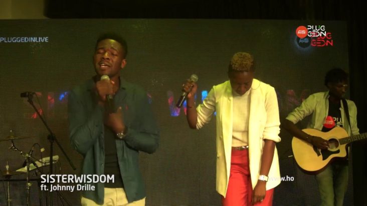 SisterWisdom f. Johnny Drille perform 'MR JOHN' on Holyholla's PluggedinLive 2017